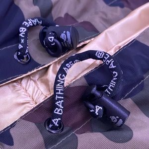 Bape Reversible Gold/Camo Zip-up Windbreaker Jacket Large